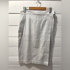 🤍BANANA REPUBLIC – WRAP SKIRT WITH PINSTRIPES – SIZE 4